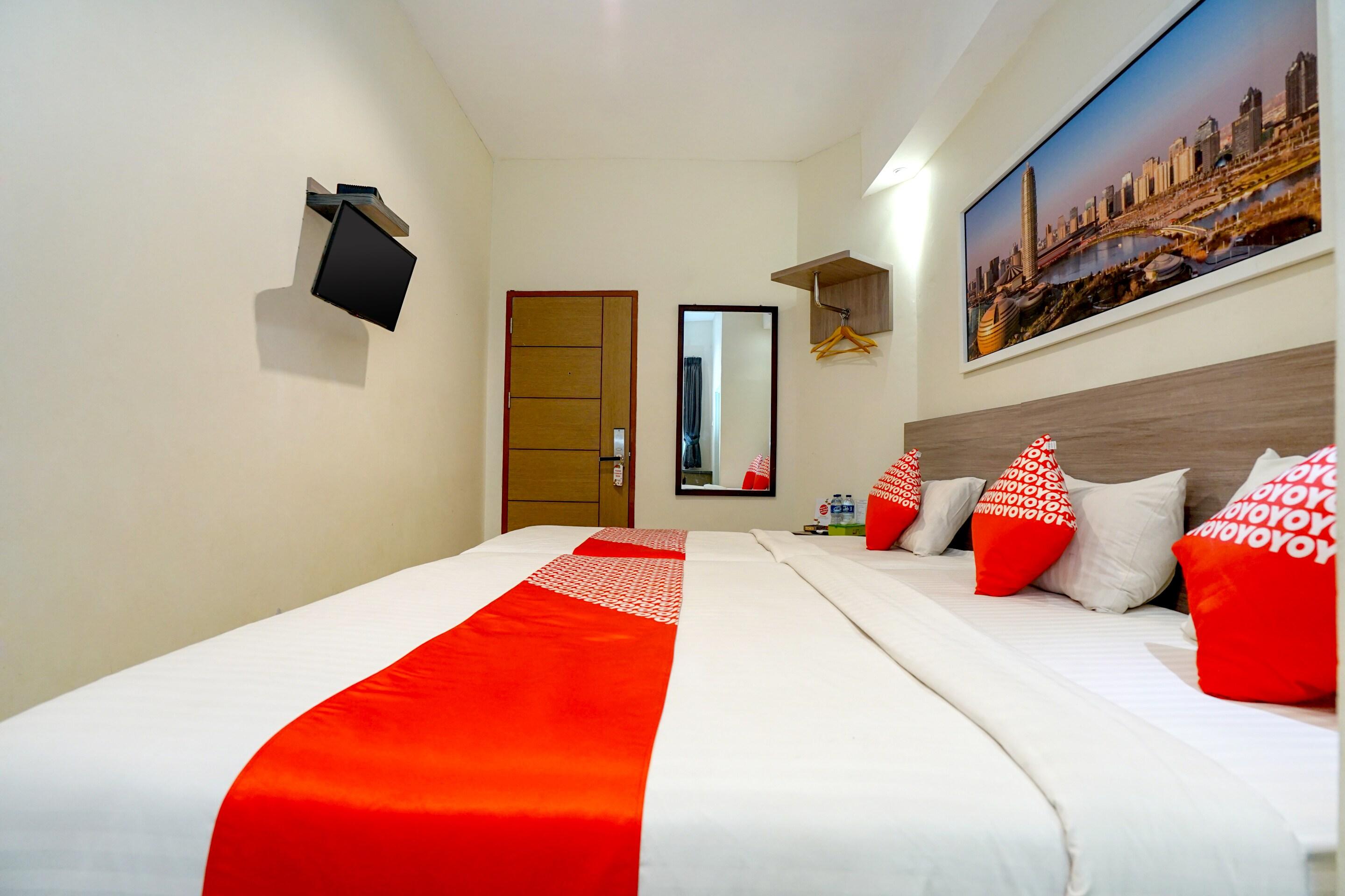 Oyo 251 The Maximus Inn Hotel Palembang Eksteriør billede
