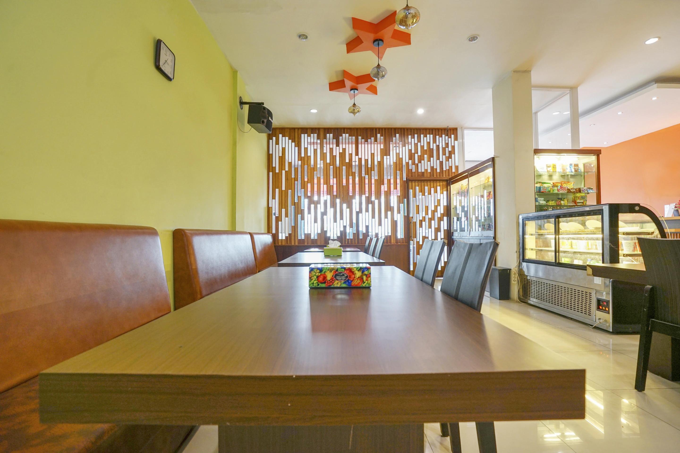 Oyo 251 The Maximus Inn Hotel Palembang Eksteriør billede