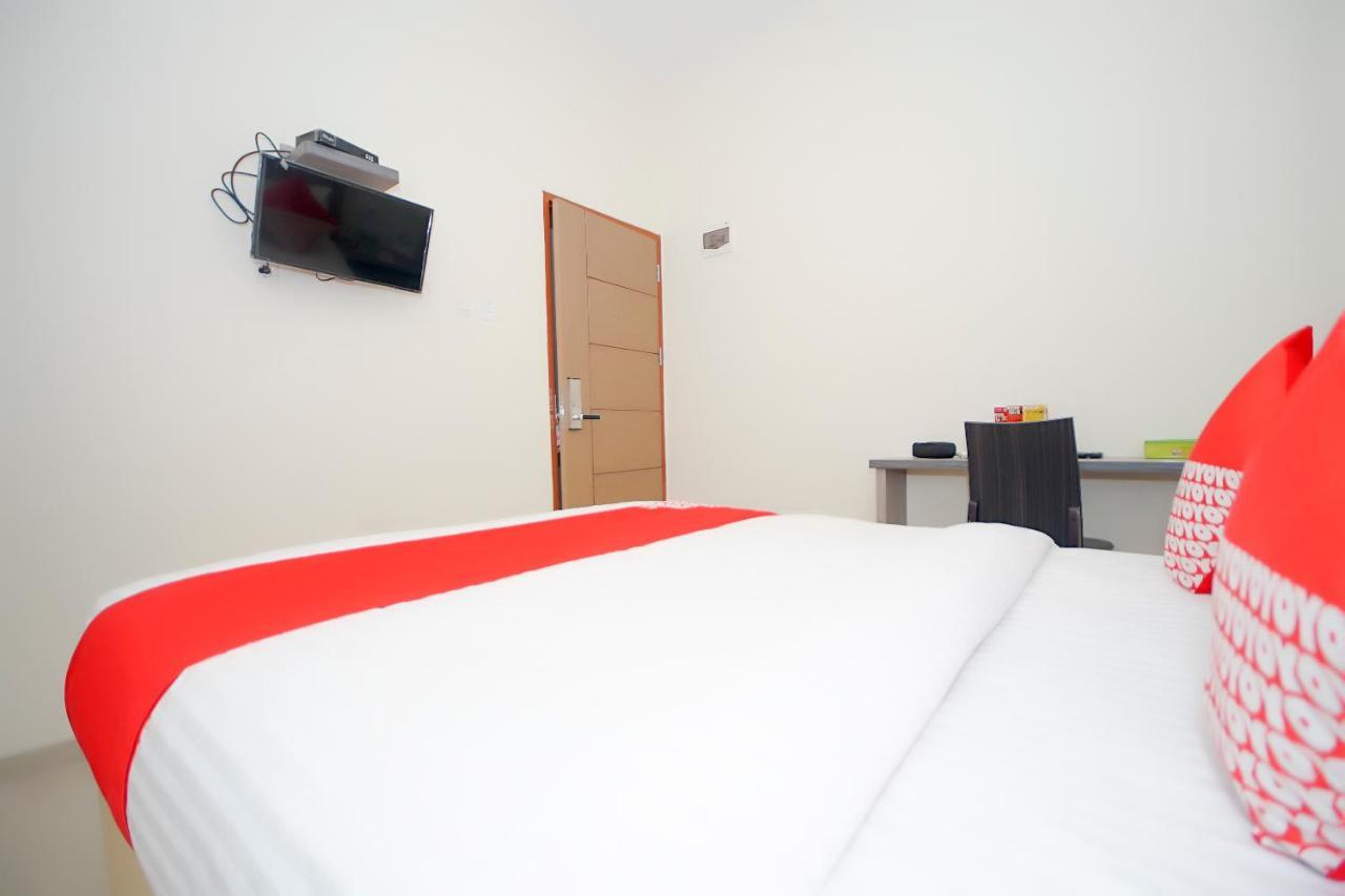 Oyo 251 The Maximus Inn Hotel Palembang Eksteriør billede